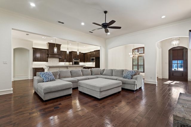 1209 Cambridge Bend, Tyler, TX 75703