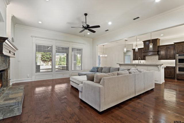1209 Cambridge Bend, Tyler, TX 75703