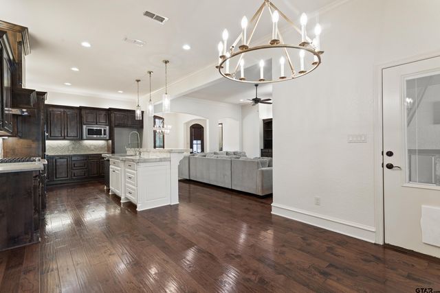 1209 Cambridge Bend, Tyler, TX 75703