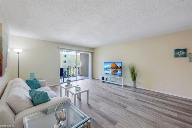 2366 E Mall DR 418, Fort Myers, FL 33901