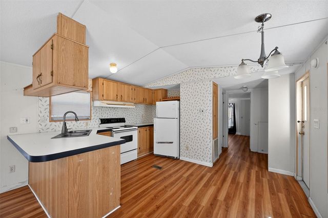 7405 BONNIE LAKE ROAD, Brooksville, FL 34601