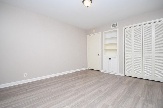 2585 Marilee Lane 2, Houston, TX 77057
