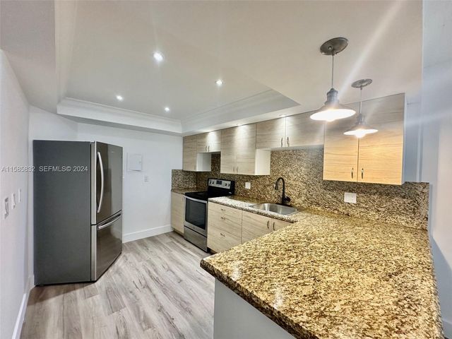 1301 NE Miami Gardens Drive 521 W, Miami, FL 33179