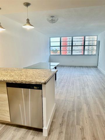 1301 NE Miami Gardens Drive 521 W, Miami, FL 33179