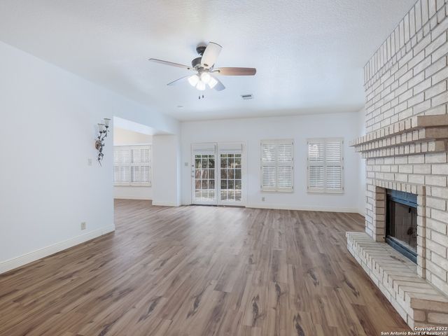 9231 LINBROOKE, San Antonio, TX 78250