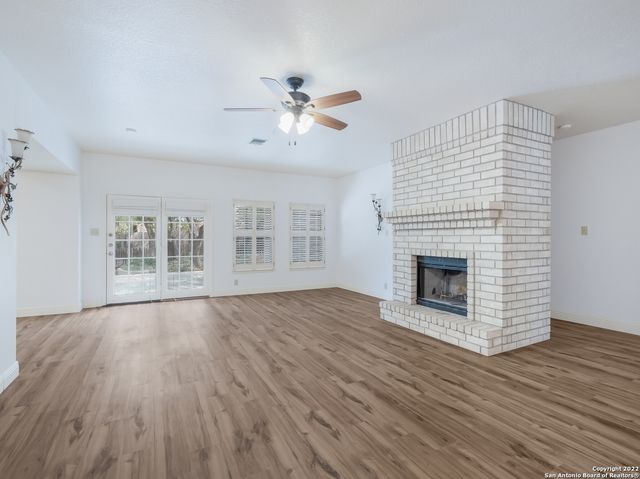 9231 LINBROOKE, San Antonio, TX 78250