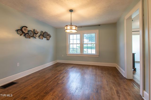 1605 Overhill Road, Bristol, VA 24201