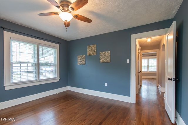 1605 Overhill Road, Bristol, VA 24201