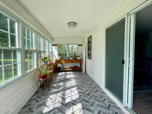 1605 Overhill Road, Bristol, VA 24201