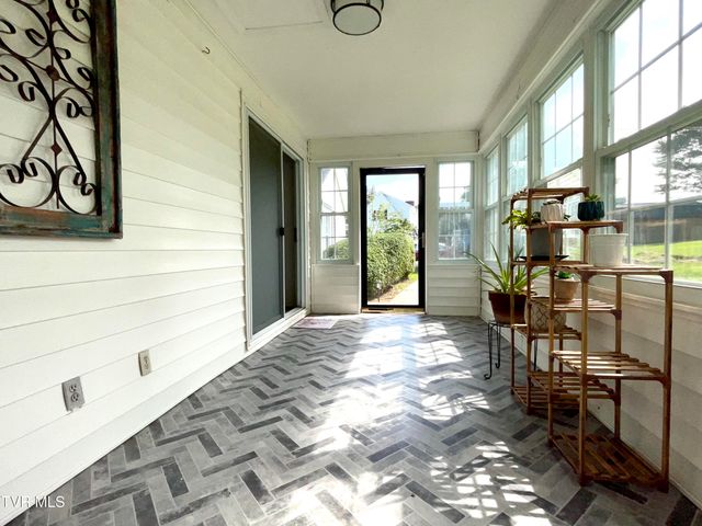 1605 Overhill Road, Bristol, VA 24201