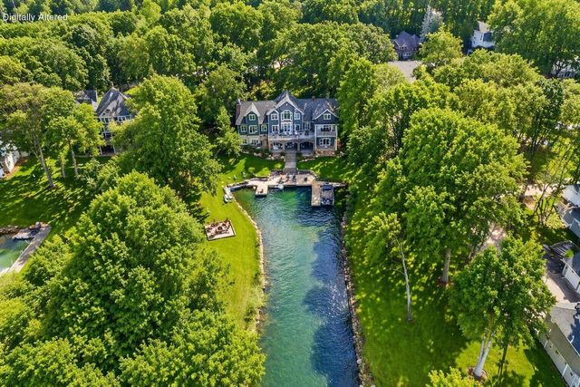 3513 RIDGE DRIVE, Hartland, WI 53029