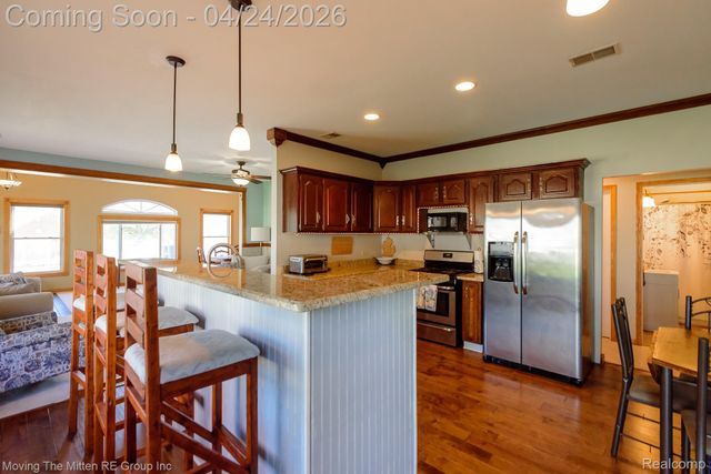 40 Potter Drive, Belleville, MI 48111