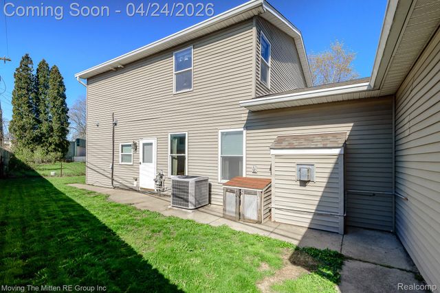 40 Potter Drive, Belleville, MI 48111