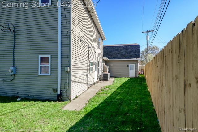 40 Potter Drive, Belleville, MI 48111