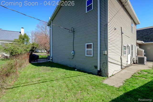40 Potter Drive, Belleville, MI 48111