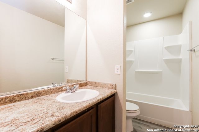 7031 Heathers Pond, San Antonio, TX 78227