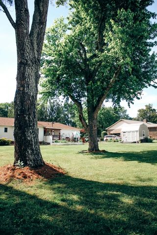 67 Lake Ln, Winchester, TN 37398