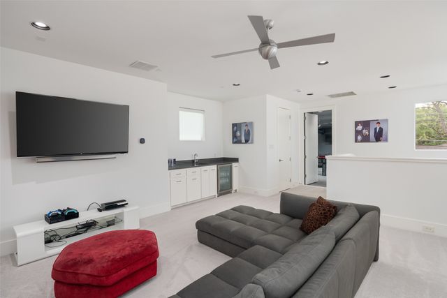 5624 Williamstown Road, Dallas, TX 75230