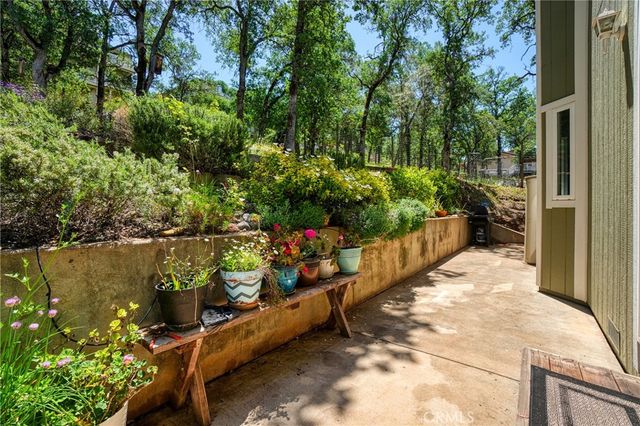 19220 Deer Hill Road, Hidden Valley Lake, CA 95467