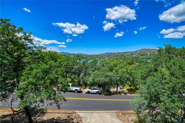 19220 Deer Hill Road, Hidden Valley Lake, CA 95467