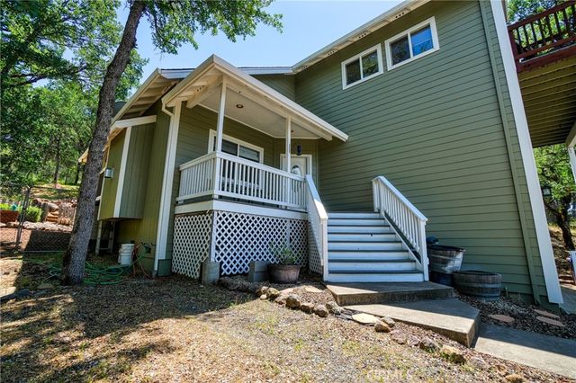 19220 Deer Hill Road, Hidden Valley Lake, CA 95467