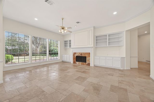 4318 Oak Trail Court, Sugar Land, TX 77479