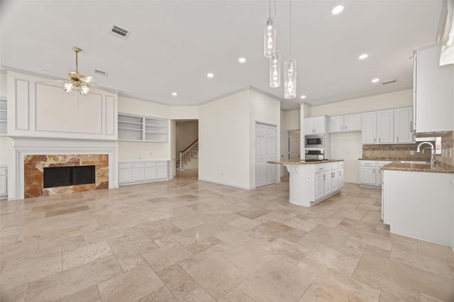 4318 Oak Trail Court, Sugar Land, TX 77479