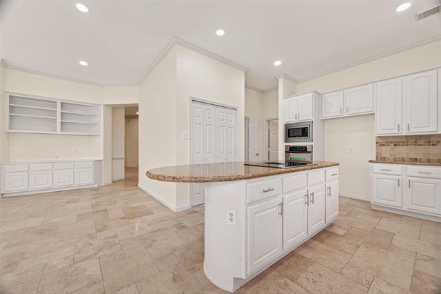 4318 Oak Trail Court, Sugar Land, TX 77479