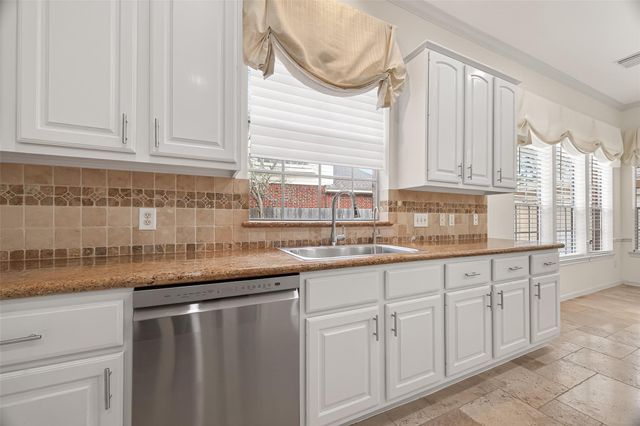 4318 Oak Trail Court, Sugar Land, TX 77479