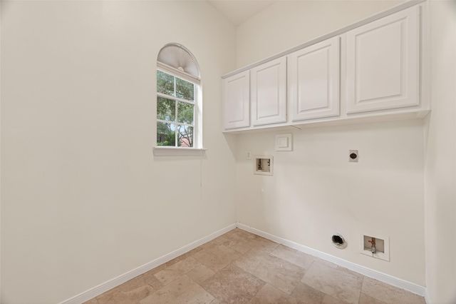 4318 Oak Trail Court, Sugar Land, TX 77479