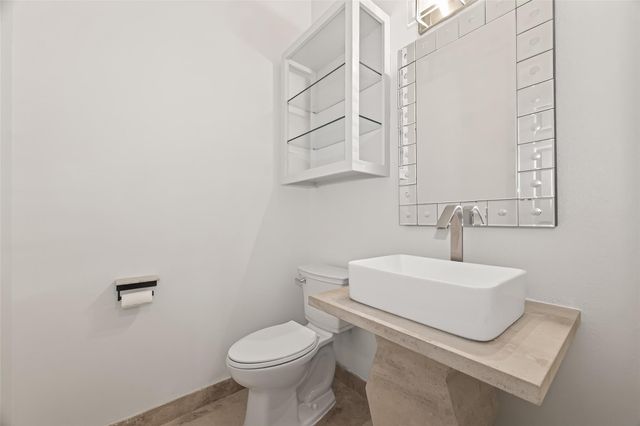 4318 Oak Trail Court, Sugar Land, TX 77479