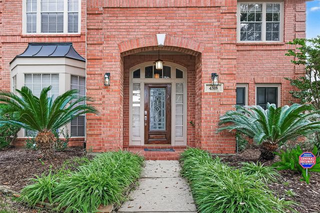 4318 Oak Trail Court, Sugar Land, TX 77479