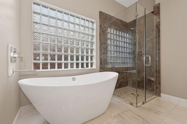 4318 Oak Trail Court, Sugar Land, TX 77479