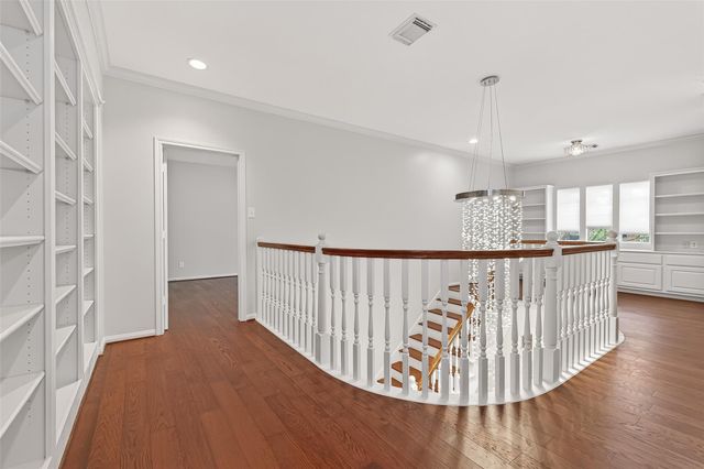 4318 Oak Trail Court, Sugar Land, TX 77479