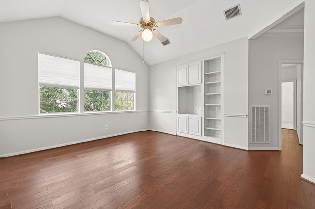 4318 Oak Trail Court, Sugar Land, TX 77479