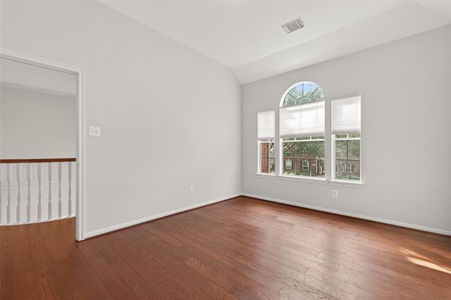 4318 Oak Trail Court, Sugar Land, TX 77479