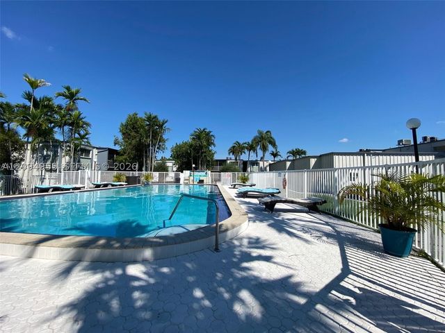 8758 SW 12th St 208, Miami, FL 33174
