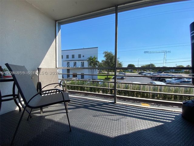 8758 SW 12th St 208, Miami, FL 33174