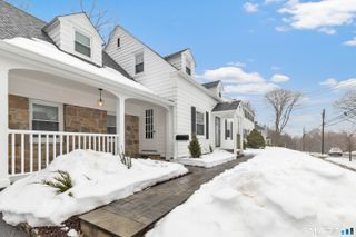 10 Merrill Road, Norwalk, CT 06851