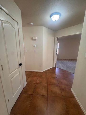 6012 Sipapu Avenue NW, Albuquerque, NM 87120