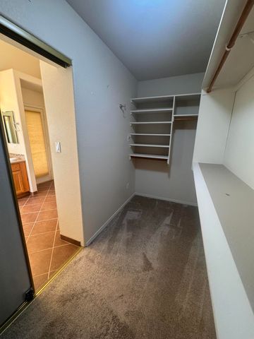 6012 Sipapu Avenue NW, Albuquerque, NM 87120