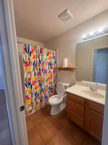 6012 Sipapu Avenue NW, Albuquerque, NM 87120