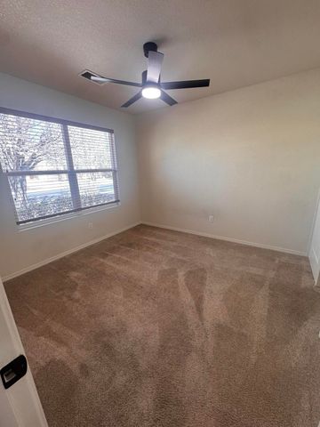 6012 Sipapu Avenue NW, Albuquerque, NM 87120