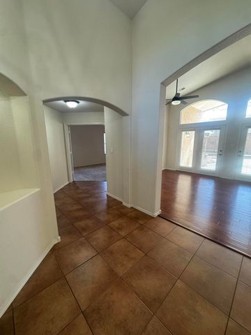 6012 Sipapu Avenue NW, Albuquerque, NM 87120
