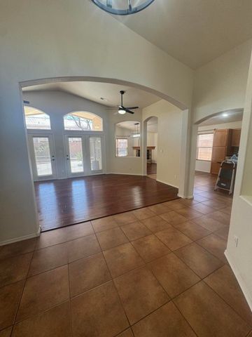 6012 Sipapu Avenue NW, Albuquerque, NM 87120