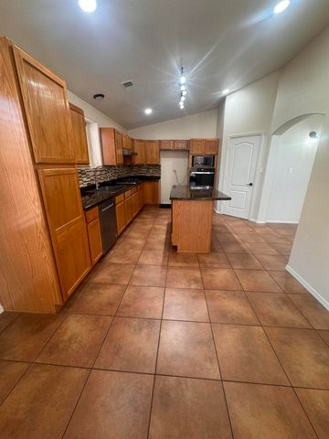 6012 Sipapu Avenue NW, Albuquerque, NM 87120