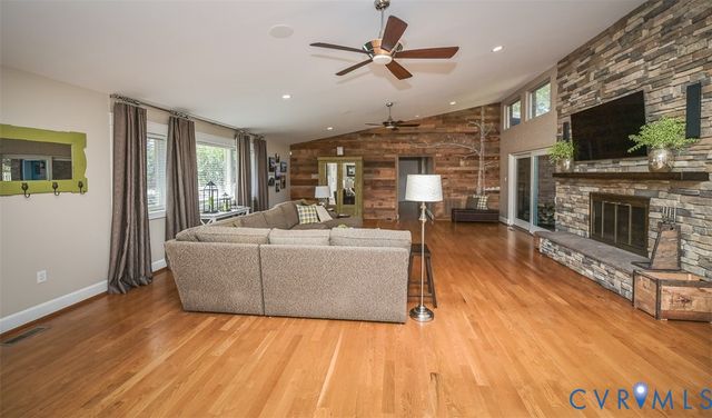 308 Desota Dr, Henrico, VA 23229