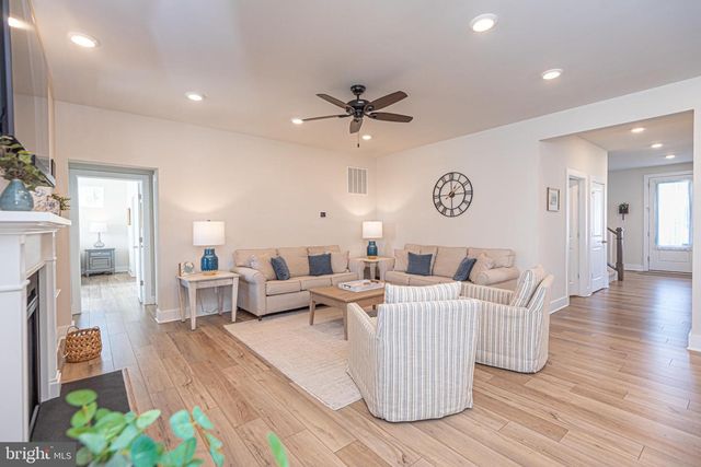 31897 WHARF CT, Ocean View, DE 19970