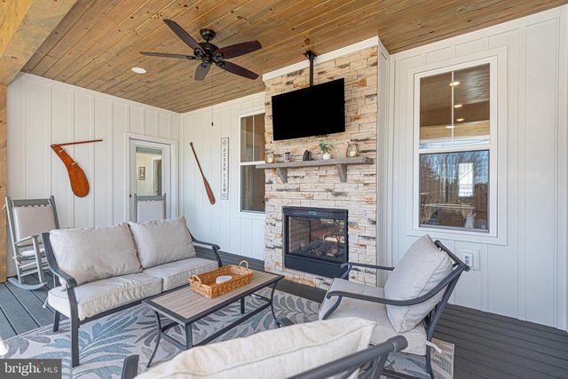 31897 WHARF CT, Ocean View, DE 19970