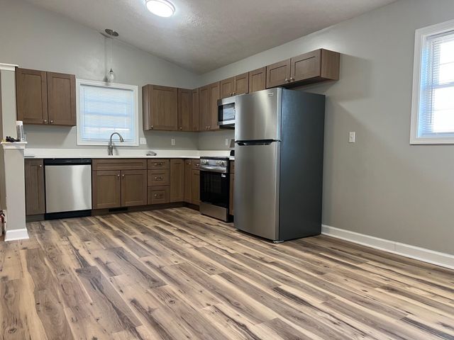 2014 FIRST ST, Staunton, VA 24401